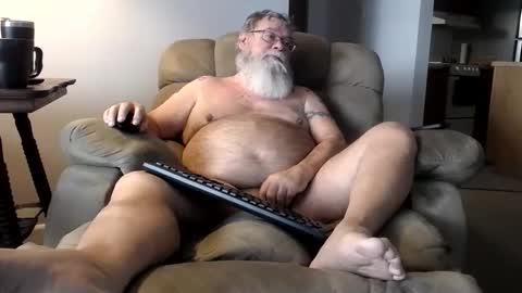roaddog63 online show from January 18, 2025, 2:33 pm
