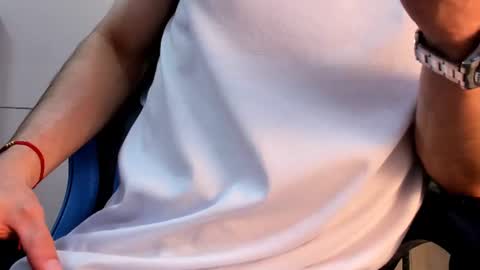 Snapshot of roan_birkin chatting on July 15, 2026, 7:30 pm Roan Birkin online show from July 15, 2026, 7:30 pm