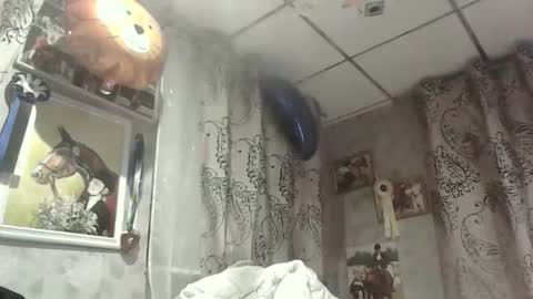 rob18997 online show from November 1, 2025, 9:39 pm