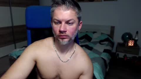 Snapshot of robbyshawz chatting on December 2, 2024, 11:56 am robbyshawz online show from December 2, 2024, 11:56 am