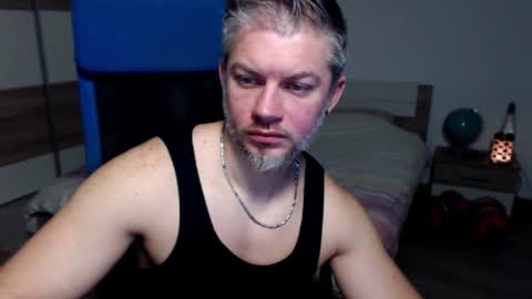Snapshot of robbyshawz chatting on December 17, 2024, 8:56 am robbyshawz online show from December 17, 2024, 8:56 am