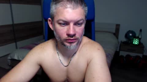 Snapshot of robbyshawz chatting on December 27, 2024, 8:45 am robbyshawz online show from December 27, 2024, 8:45 am
