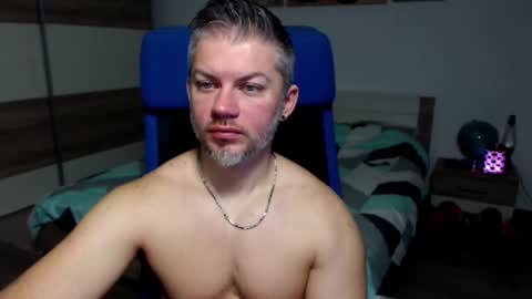Snapshot of robbyshawz chatting on January 3, 2025, 5:17 am robbyshawz online show from January 3, 2025, 5:17 am