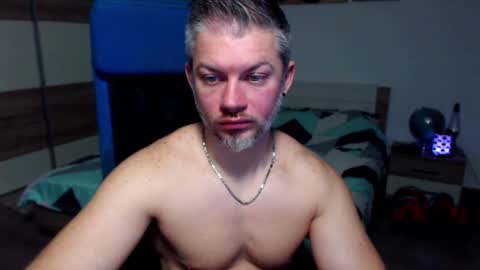 Snapshot of robbyshawz chatting on January 7, 2025, 8:45 am robbyshawz online show from January 7, 2025, 8:45 am