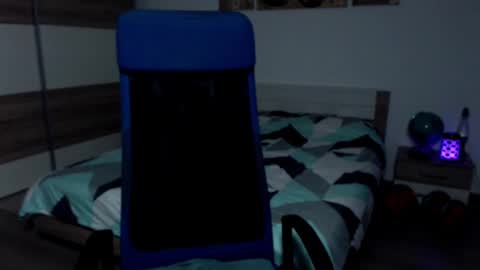 Snapshot of robbyshawz chatting on January 12, 2025, 8:36 am robbyshawz online show from January 12, 2025, 8:36 am
