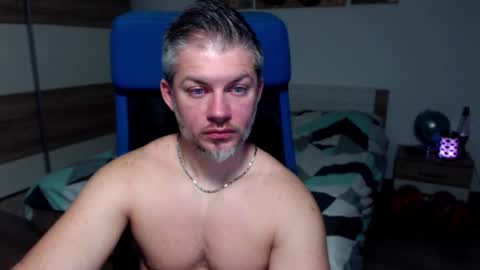 Snapshot of robbyshawz chatting on January 17, 2025, 5:21 am robbyshawz online show from January 17, 2025, 5:21 am