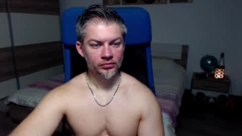 Snapshot of robbyshawz chatting on February 8, 2025, 10:07 am robbyshawz online show from February 8, 2025, 10:07 am