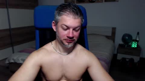Snapshot of robbyshawz chatting on March 10, 2025, 6:27 am robbyshawz online show from March 10, 2025, 6:27 am