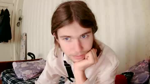 RobbyxAnderson online show from September 19, 2025, 10:05 am