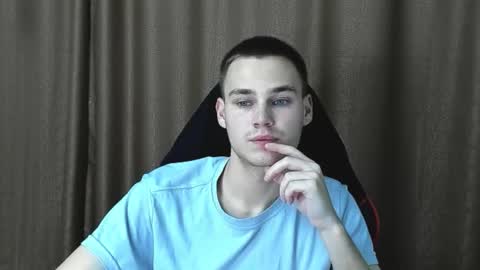 robert10211 online show from October 8, 2025, 7:00 pm