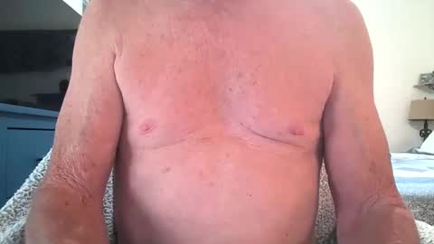 Snapshot of robert45556 chatting on October 5, 2025, 8:07 pm robert online show from October 5, 2025, 8:07 pm