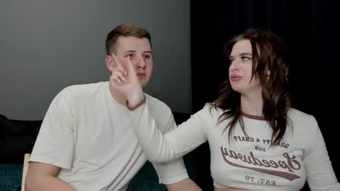 Snapshot of robert_lisa chatting on January 15, 2025, 12:15 pm Lisa and Robert i am online all days 900 am GMT3 online show from January 15, 2025, 12:15 pm
