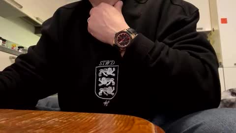 robert_tino online show from February 6, 2026, 11:02 am