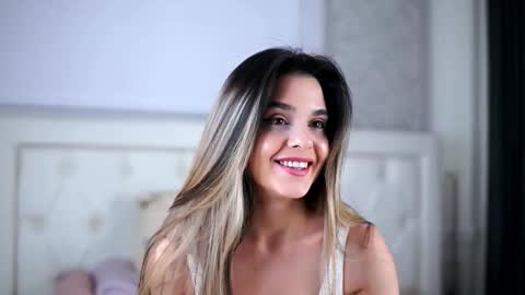 Snapshot of robertarosetti chatting on March 25, 2026, 1:39 pm Roberta online show from March 25, 2026, 1:39 pm