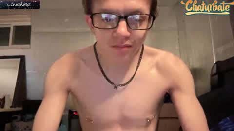 Snapshot of robertcicijr21 chatting on December 3, 2024, 4:14 am Robert Cici Jr. online show from December 3, 2024, 4:14 am