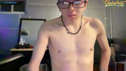 Snapshot of robertcicijr21 chatting on February 5, 2025, 8:11 am Robert Cici Jr. online show from February 5, 2025, 8:11 am