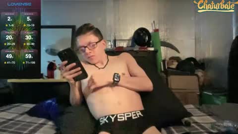 Snapshot of robertcicijr21 chatting on February 8, 2025, 3:19 am Robert Cici Jr. online show from February 8, 2025, 3:19 am