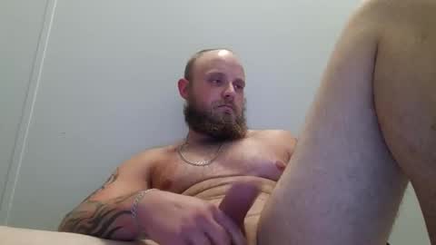 robertd5094 online show from November 30, 2025, 3:38 pm