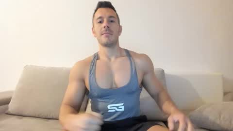 roberto4ever online show from October 27, 2025, 4:49 am