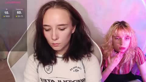 Snapshot of robin_yours chatting on September 18, 2025, 12:18 pm Robin your online show from September 18, 2025, 12:18 pm