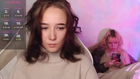 Snapshot of robin_yours chatting on September 21, 2025, 8:38 am Robin your online show from September 21, 2025, 8:38 am