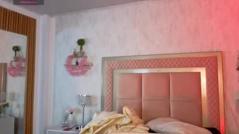 robin D online show from October 20, 2025, 12:27 pm