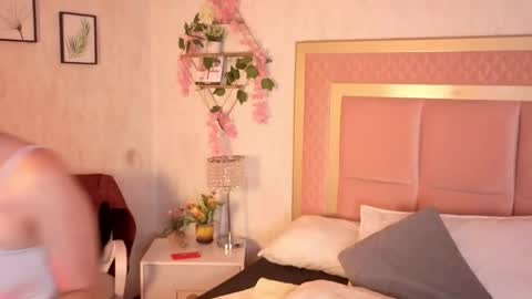 robin D online show from October 30, 2025, 11:55 am