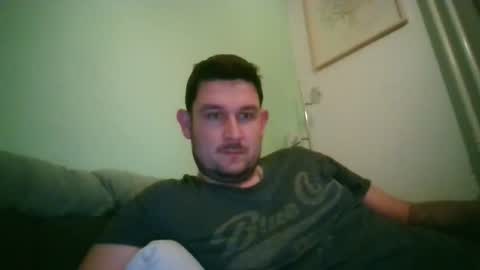 Snapshot of robtheman94 chatting on November 30, 2025, 10:03 pm Robin online show from November 30, 2025, 10:03 pm