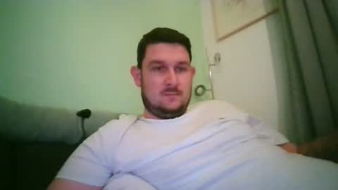 Snapshot of robtheman94 chatting on January 9, 2026, 4:21 pm Robin online show from January 9, 2026, 4:21 pm