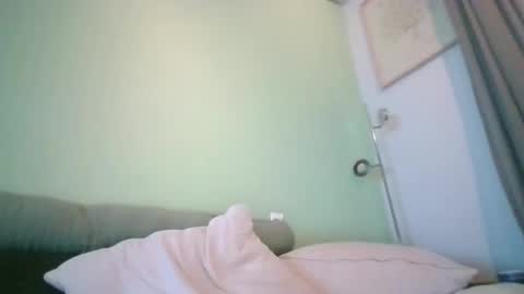 Snapshot of robtheman94 chatting on February 16, 2026, 9:55 pm Robin online show from February 16, 2026, 9:55 pm