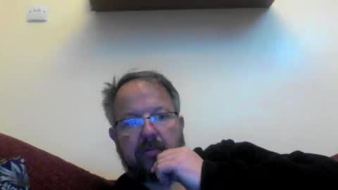robxx32 online show from May 17, 2026, 9:49 am