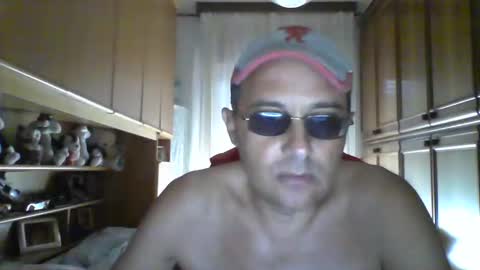 robertino online show from September 14, 2025, 11:42 am