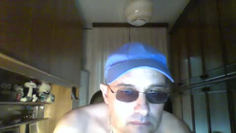 robertino online show from July 14, 2026, 11:49 am