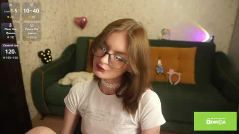 robynsentinella online show from May 8, 2026, 3:12 am
