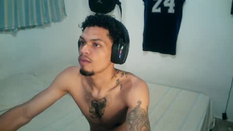 Rocco online show from November 13, 2025, 2:32 am