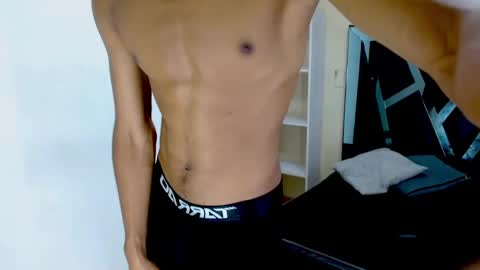 ROCCO  online show from September 18, 2025, 7:49 pm