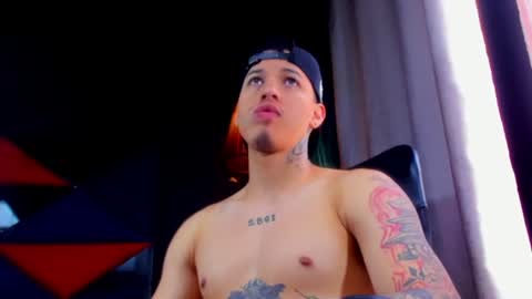 rocco_santos online show from June 22, 2026, 6:38 pm