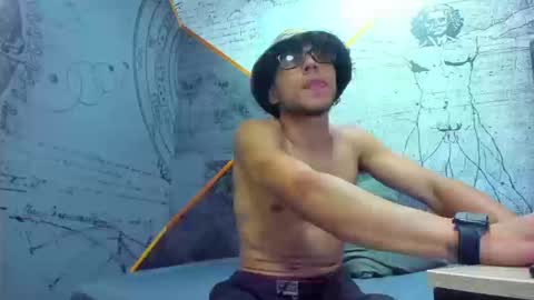 Rocco online show from September 25, 2025, 5:27 pm