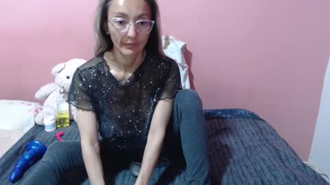 Snapshot of rochelle_xxx chatting on February 18, 2026, 8:32 am Rochelle online show from February 18, 2026, 8:32 am