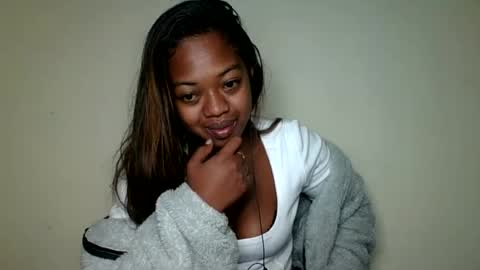 rochellinah online show from June 28, 2026, 8:59 pm