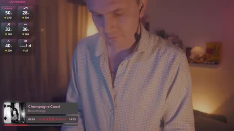 Rocket Bunny online show from October 15, 2025, 9:48 pm