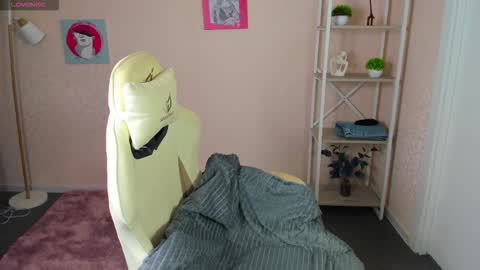 Snapshot of rockett_bunny chatting on September 13, 2025, 1:16 am Rockett online show from September 13, 2025, 1:16 am