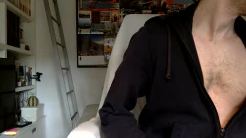 RocketViper online show from May 8, 2026, 2:55 pm