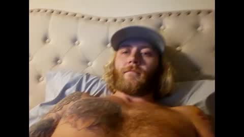 Snapshot of rockhardsurfers chatting on January 13, 2025, 3:12 am rockhardsurfers online show from January 13, 2025, 3:12 am