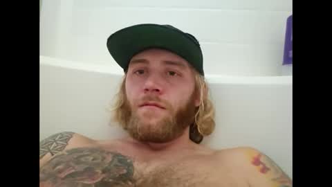 Snapshot of rockhardsurfers chatting on January 26, 2025, 1:36 pm rockhardsurfers online show from January 26, 2025, 1:36 pm