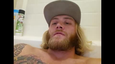 Snapshot of rockhardsurfers chatting on January 28, 2025, 3:04 am rockhardsurfers online show from January 28, 2025, 3:04 am