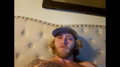 Snapshot of rockhardsurfers chatting on February 11, 2025, 12:06 am rockhardsurfers online show from February 11, 2025, 12:06 am