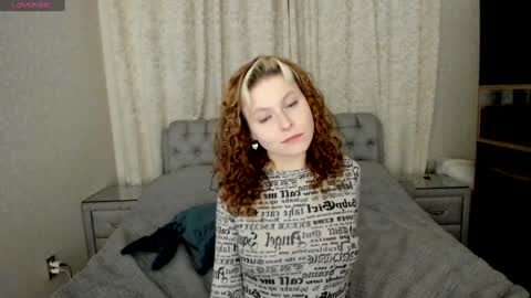 Snapshot of rocky_foxy chatting on February 2, 2025, 10:39 pm Rockel online show from February 2, 2025, 10:39 pm