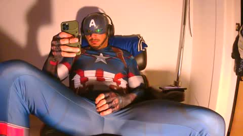 rockyvallarta online show from October 6, 2025, 2:42 am