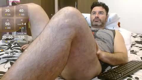 Snapshot of rodher81 chatting on September 27, 2025, 9:09 pm Rod online show from September 27, 2025, 9:09 pm